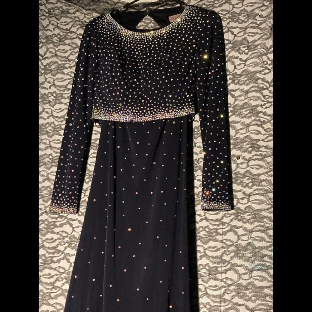 Jovani 2 pc skirt & cropped long sleeve